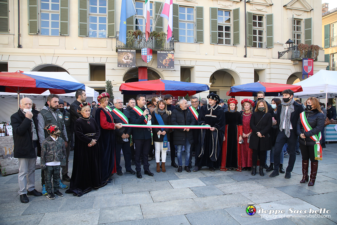 VBS_5739 - 10.ma Fiera Nazionale del Tartufo e Fiera dei Santi.jpg